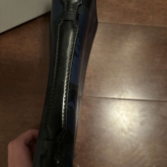 Louis Vuitton Limited edition rare handbag (wallet) perfect condition - Picture 6 of 10